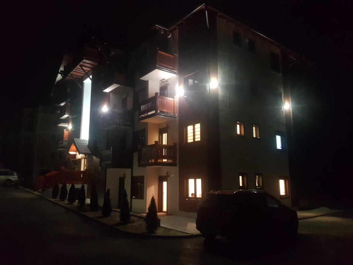 Pinevile Apartman 4 Zlatibor Exterior foto